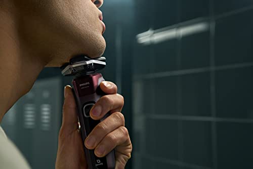 Wet & Dry Electric Shaver with Quick Clean Pod O791199