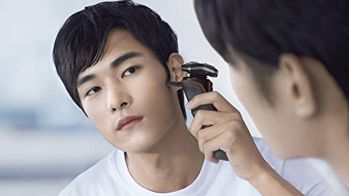 Wet & Dry Electric Shaver with Quick Clean Pod O791199