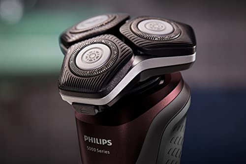 Wet & Dry Electric Shaver with Quick Clean Pod O791199