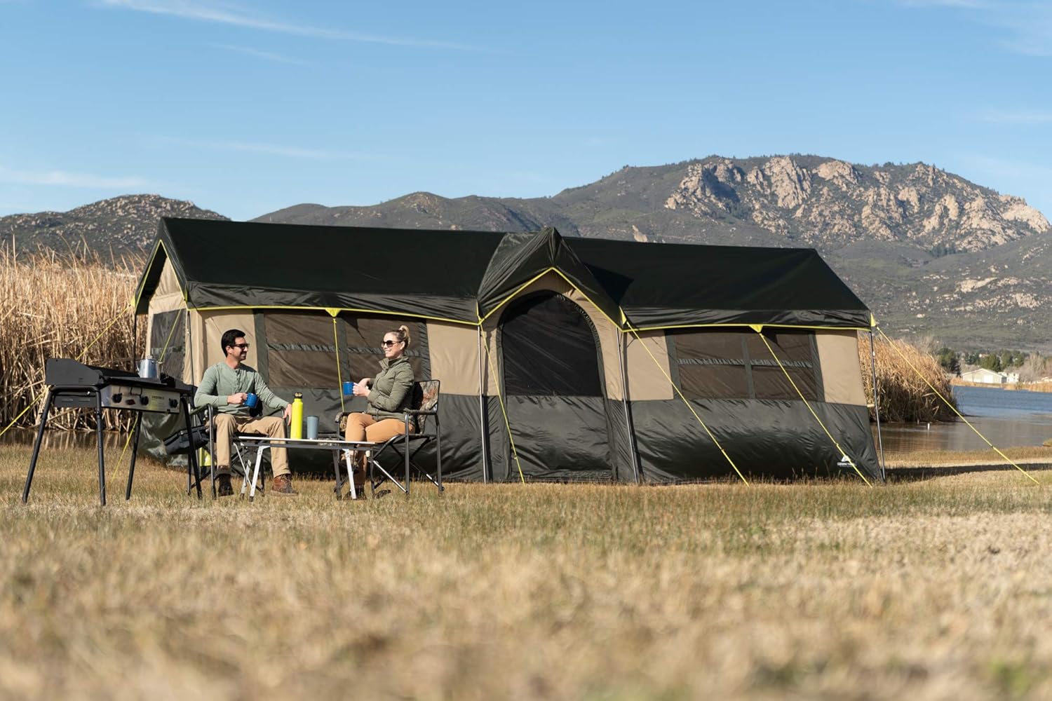 12 Person Cabin Tent with Room Dividers and Storage Duffel G82683