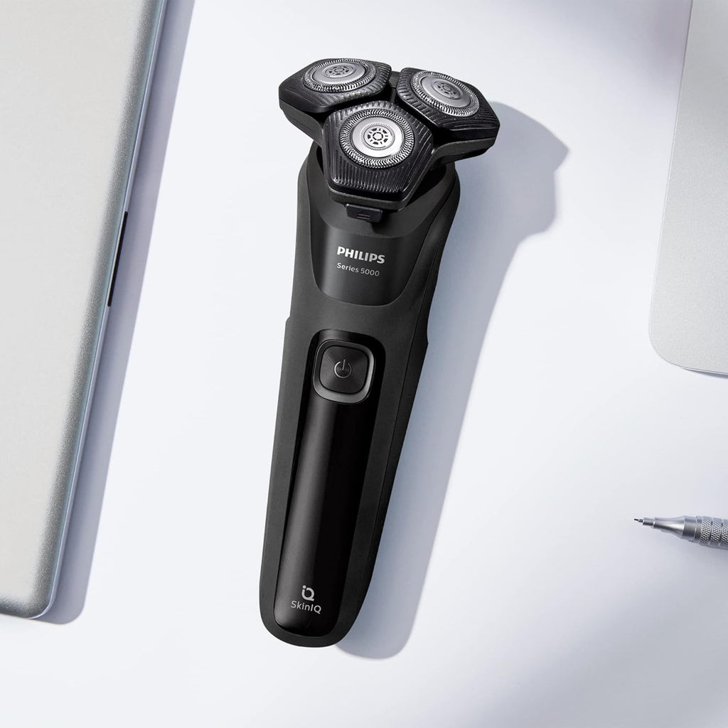 Electric Shaver with Pop-Up Trimmer for Beard and Stubble C7536
