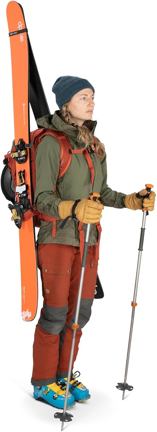 Ski and Snowboard Backpack 40L U851656