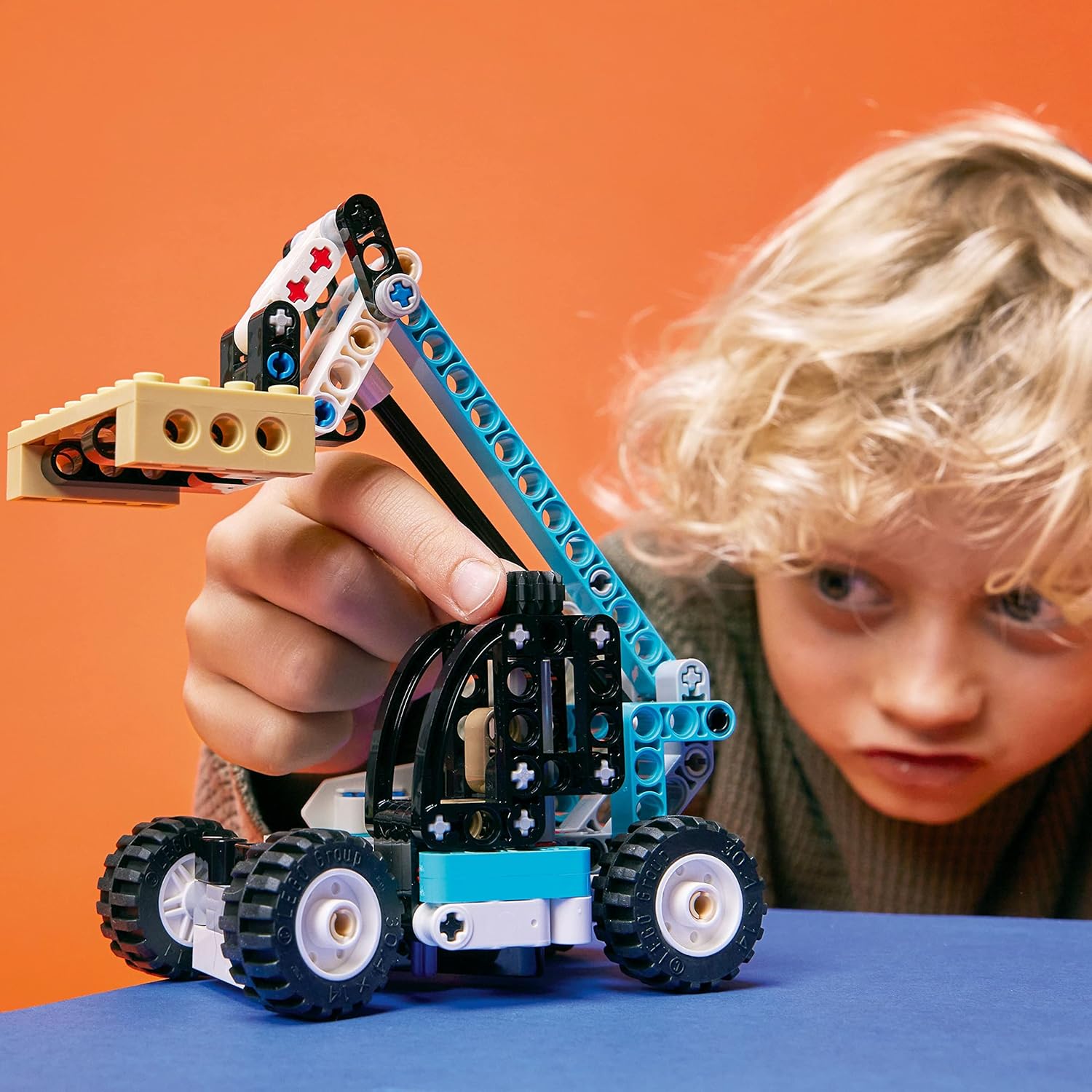 Technic Telehandler Building Kit X500141