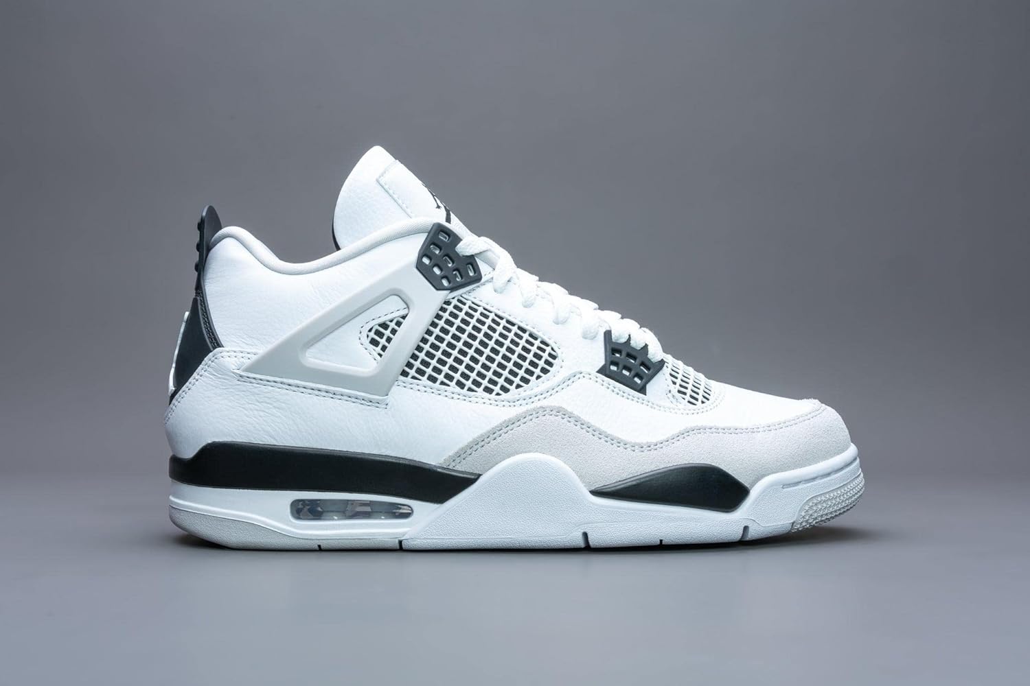Men's Air 4 Retro Sneakers - Size 10 O878119