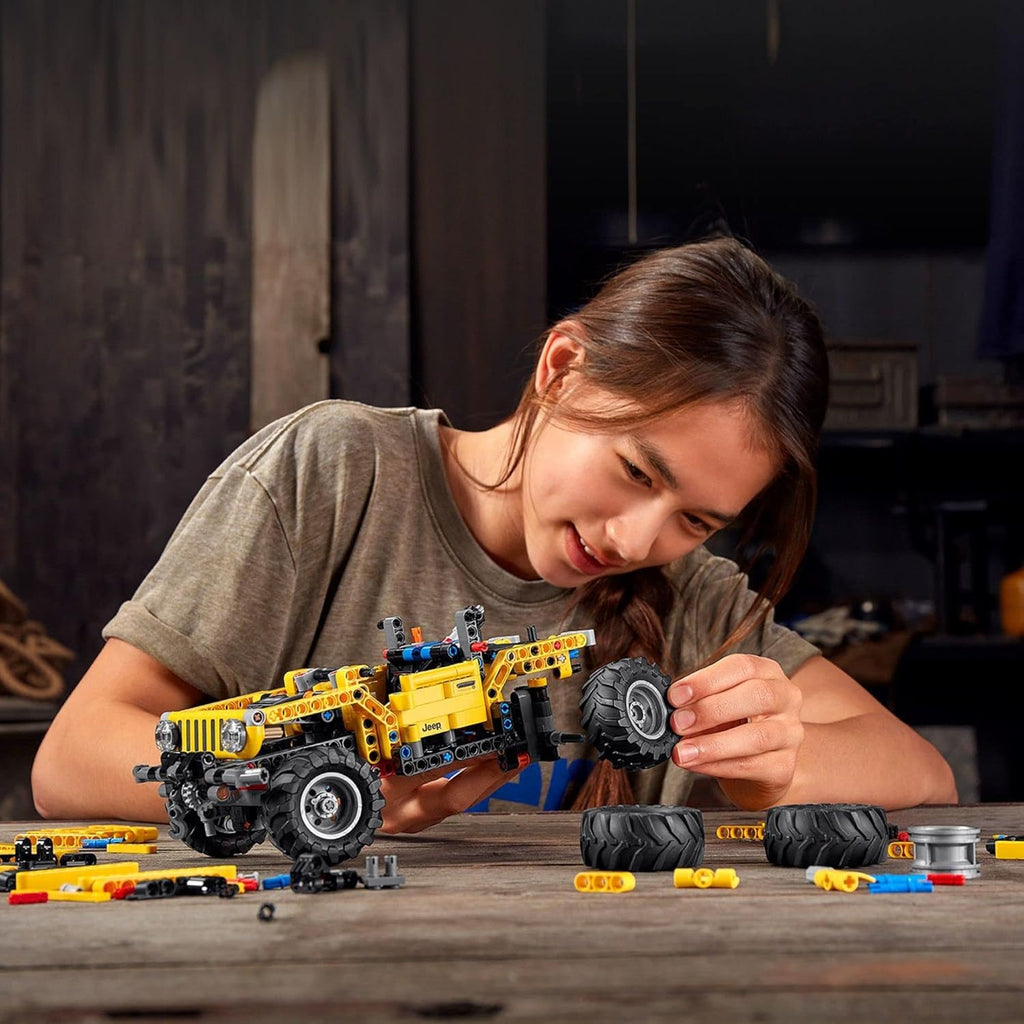 Jeep Wrangler 4x4 Toy Car Building Kit K618