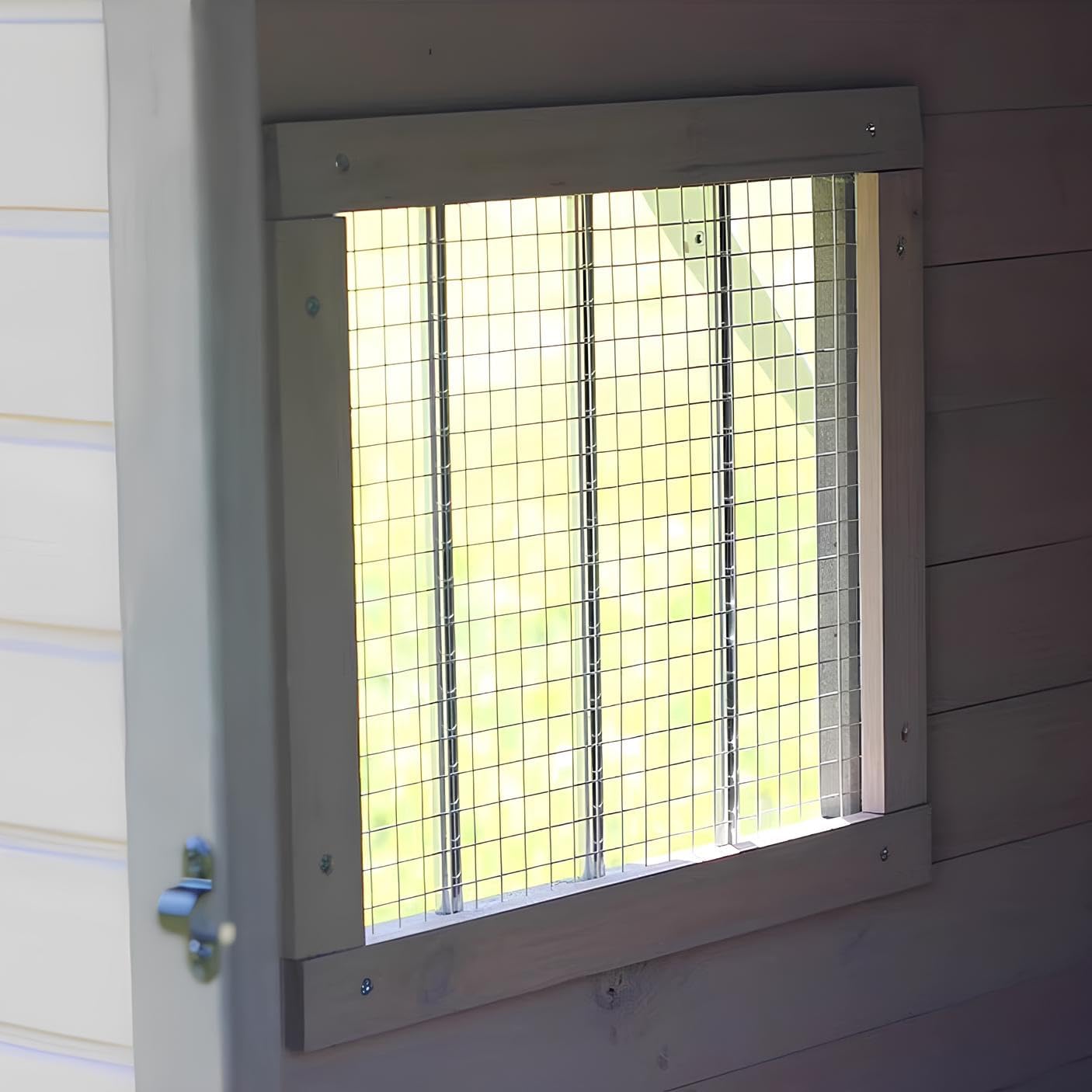 Outdoor Dog House with Elevated Floor and Air Vent V657000