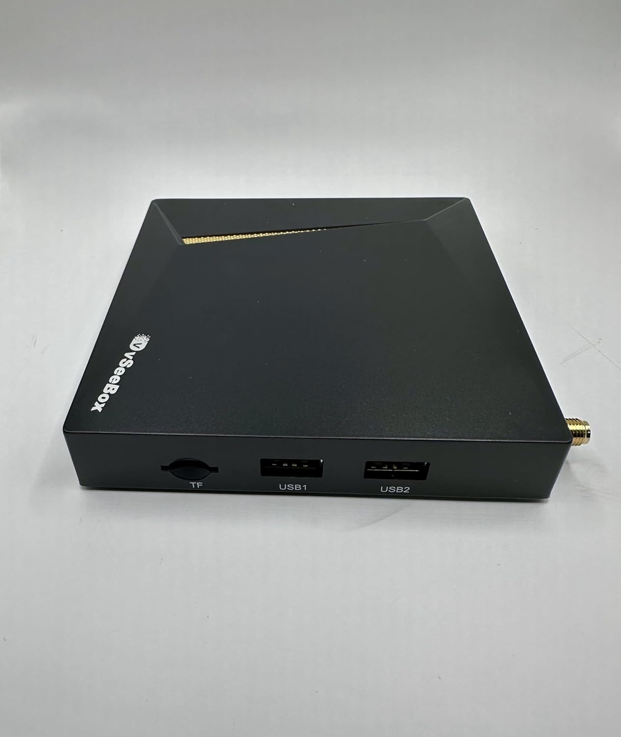 Wi-Fi 6k Streaming Box with Bluetooth Voice Remote R525658