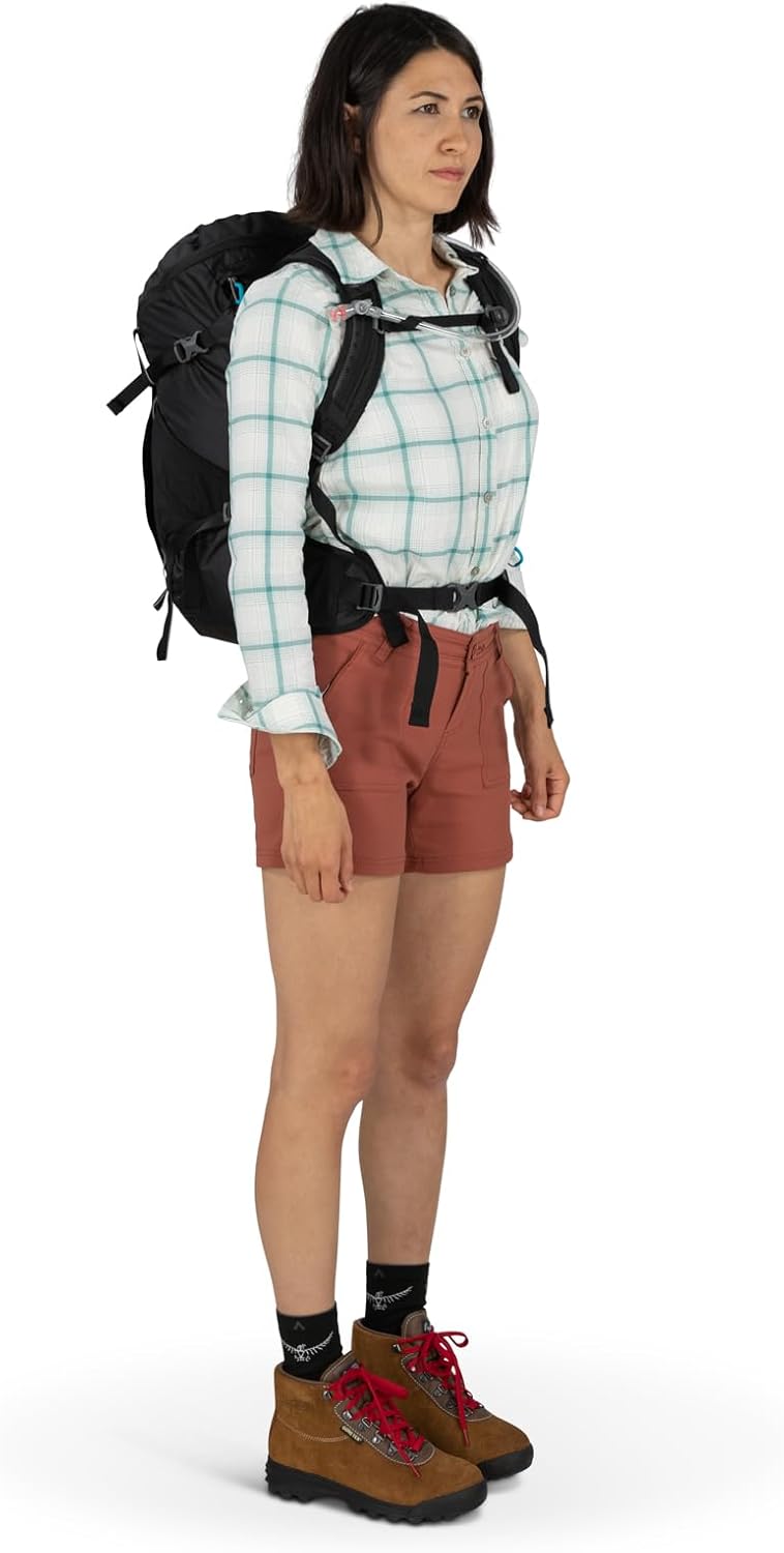 Women's Hiking Backpack 28L with Hydraulics Reservoir S376747