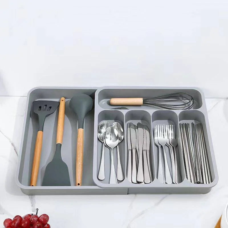 Expandable Utensil Tray for Kitchen Drawer, Adjustable Plastic Cutlery Holder P48914