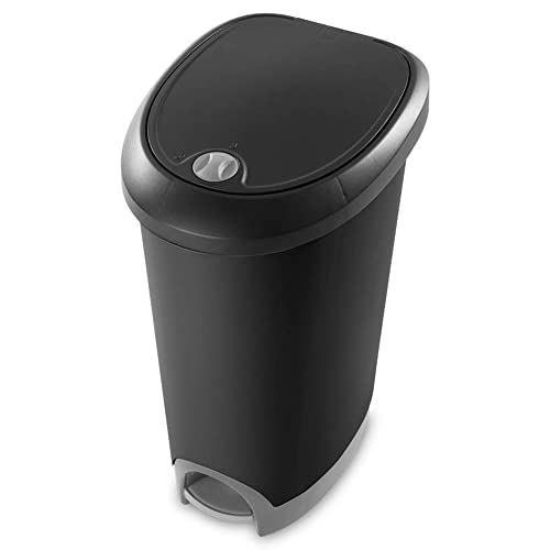 Locking Step-On Trash Can with Lid, 2-Pack K14427
