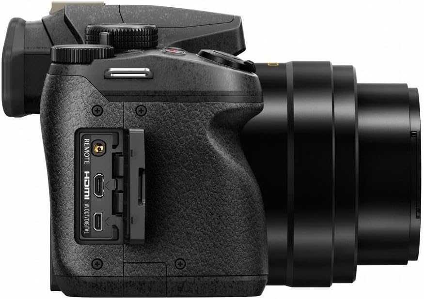 12.1 Megapixel 4K Digital Camera with 24x Zoom, Splash & Dustproof Body P114518