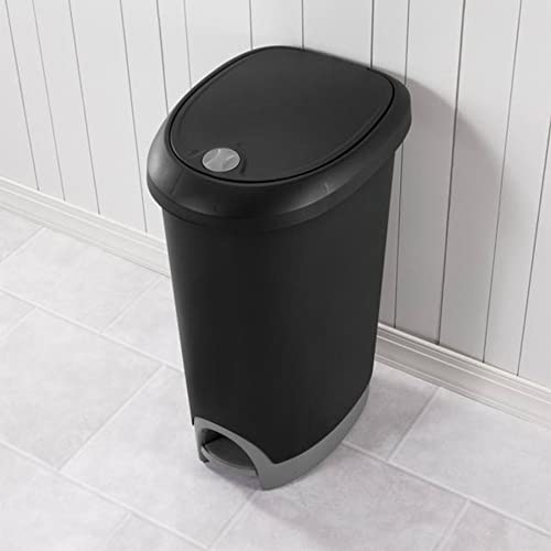 Locking Step-On Trash Can with Lid, 2-Pack K14427